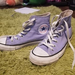 Lavender purple Converse high tops like new